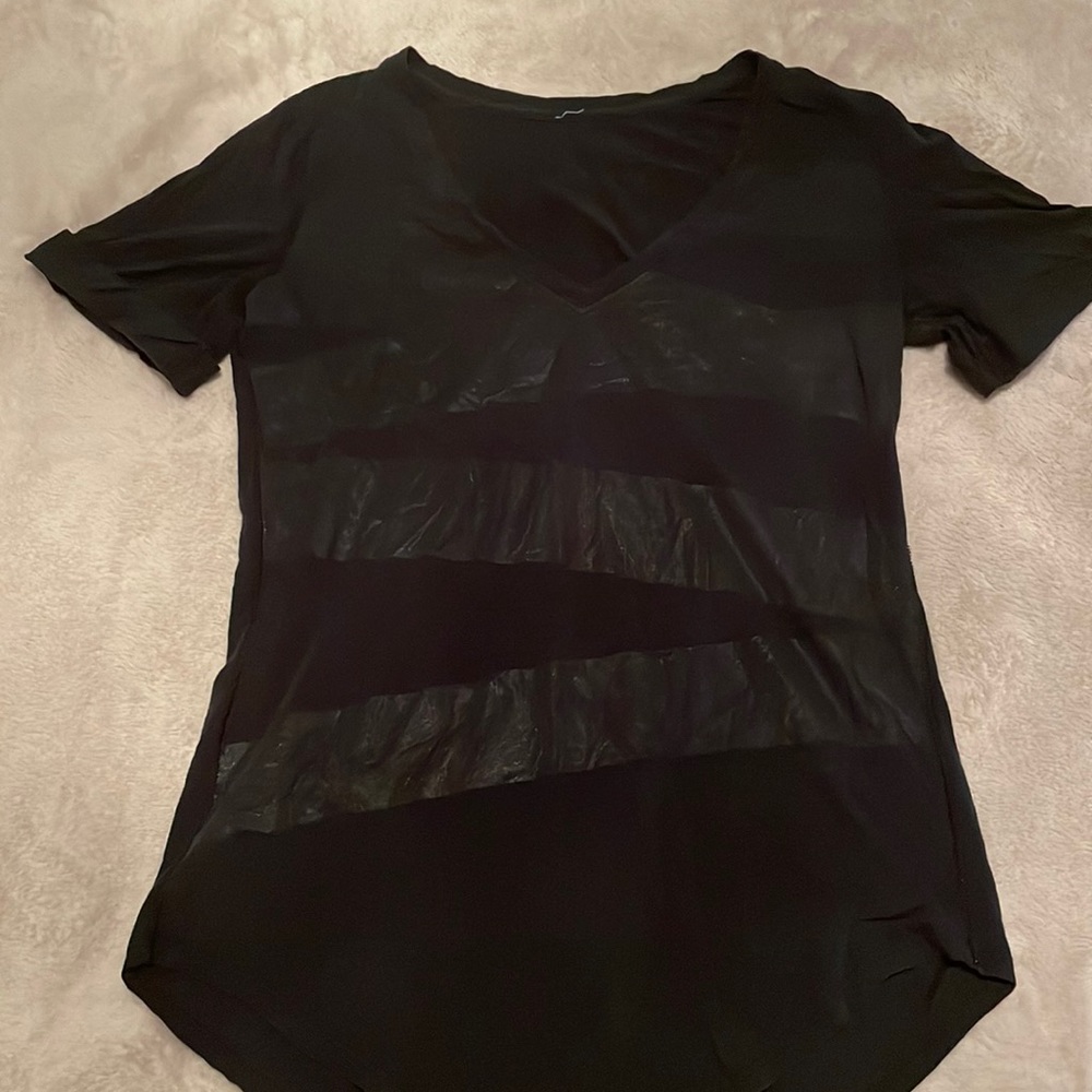 Lululemon Tee